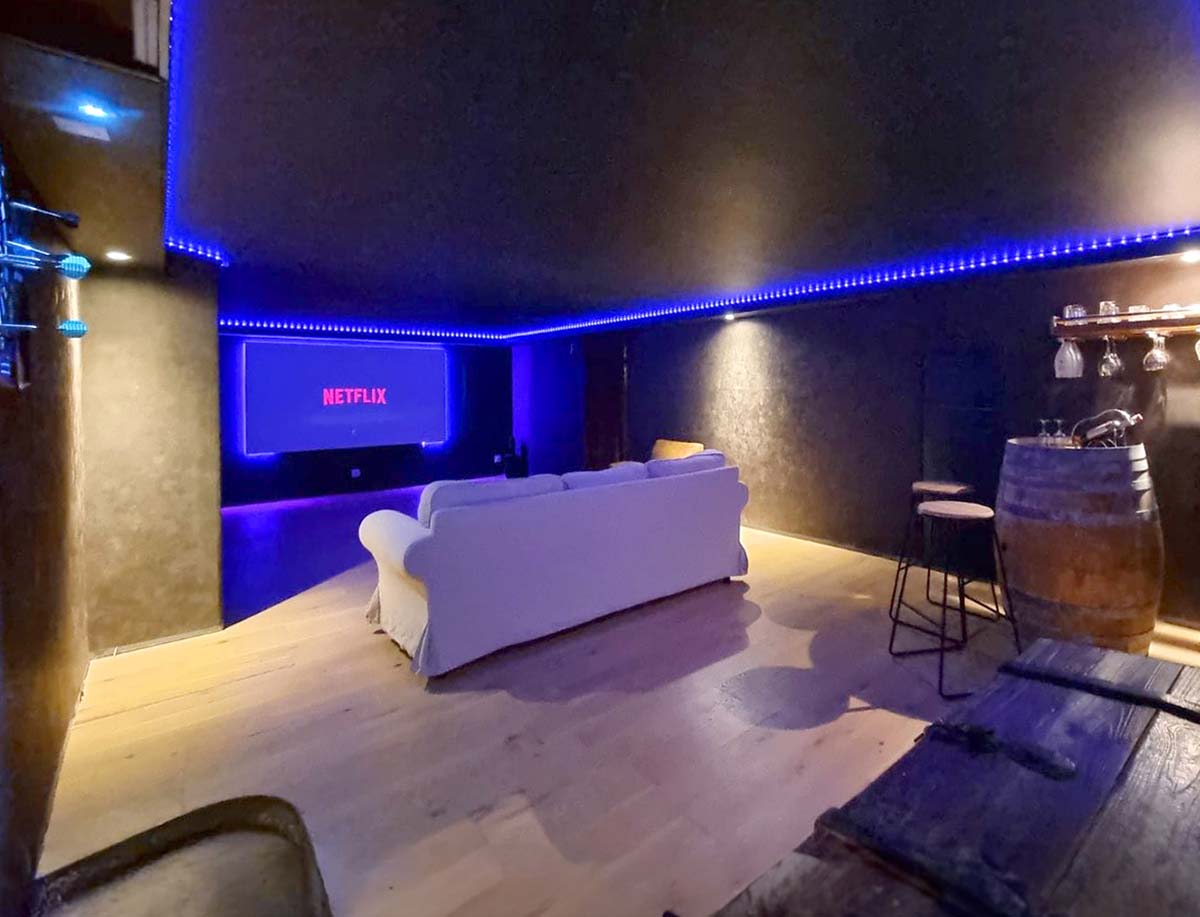 salon-en-sous-sol